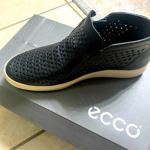 Ecco bootie